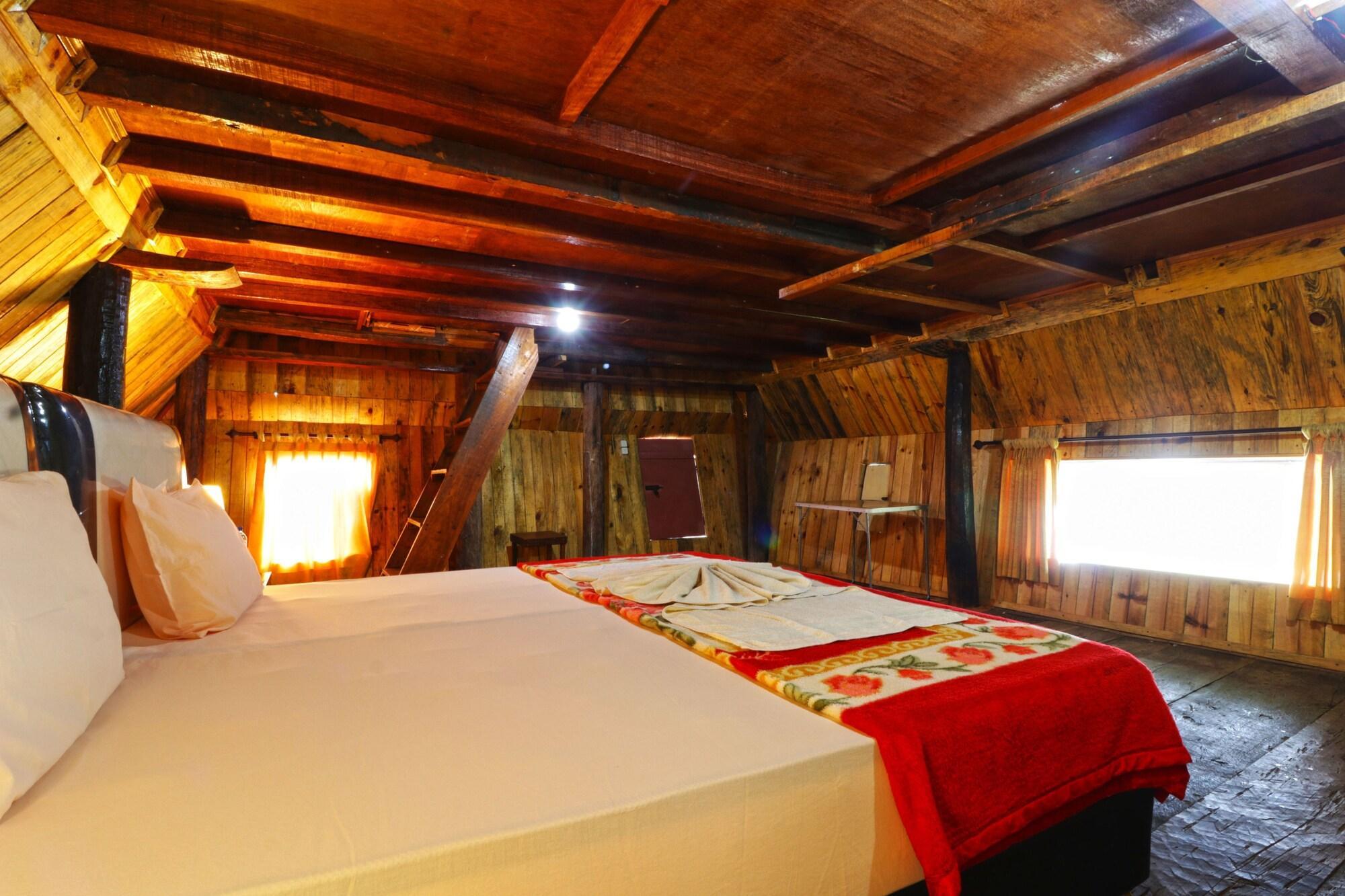 Tuk Tuk Timbul Bungalows Екстериор снимка